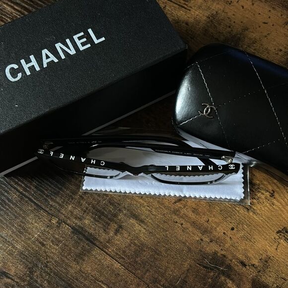Chanel SQUARE SUNGLASSES High Bridge in Black/ New With Case and Box - Picture 5 of 8
